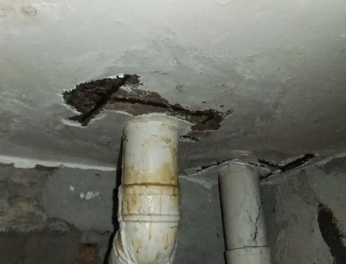阿鲁科尔卫生间漏水维修公司浅析阿鲁科尔卫生间渗水维修的方法